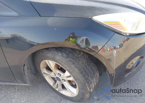 2013 Ford Focus Se z USA, uszkodzony, nr VIN 1FADP3F2XDL163157